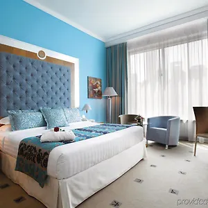 4* فندق مارينا بيبلوس